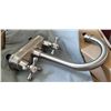Image 1 : Faucet