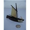 Image 1 : 5 1/2" Baleen Ship with White Baleen Sails  (44)