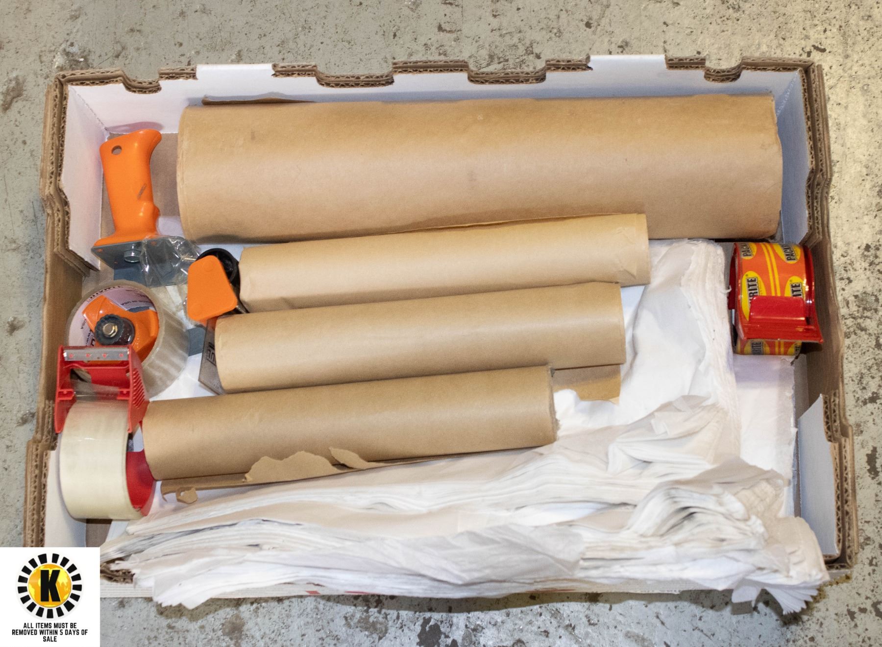 LOT OF PACKING MATERIALS FOR MOVING Lot of packing materials for moving
