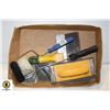 Image 1 : TRAY OF PAINT & DRYWALL TOOLS