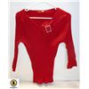 Image 1 : BELLDINI RED SWEATER SIZE 1X