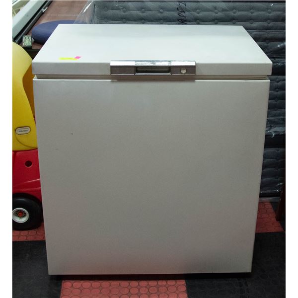 Simplicity Fridge SIMPLICITY APARTMENT SIZED FREEZER H-35.75