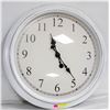 Image 1 : LARGE ROUND WHITE DECORATIVE WALL CLOCK D-21.75"