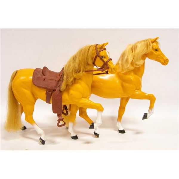 2 BARBIE HORSES