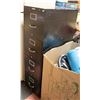 Image 1 : FILING CABINET H-51" W-14.75" L-29" *KEY HOLE HAS