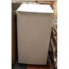 Image 1 : DANBY MINI-FRIDGE TESTED H-33" W-17.75" L-18"