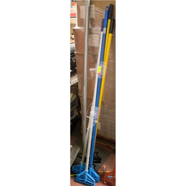 5 FIBERGLASS MOP HANDLES