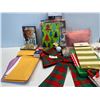 Image 1 : Miscellaneous Assortment Of Christmas Cards, Bags, And Decorations