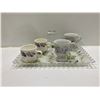 Image 1 : 4 Miscellaneous Mugs And Serving Tray