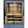 Image 2 : 2 Piece Oak Buffet With Hutch