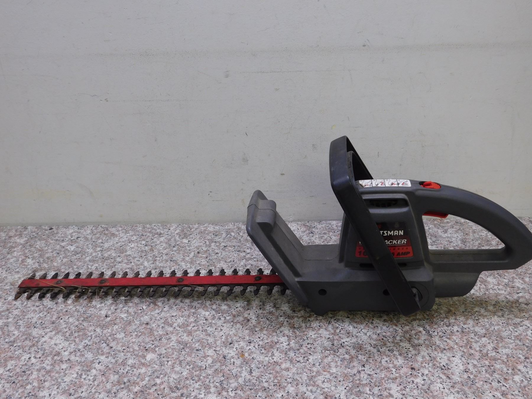 Craftsman Bushwacker Hedge Trimmer 16in 2.6amp SEARS