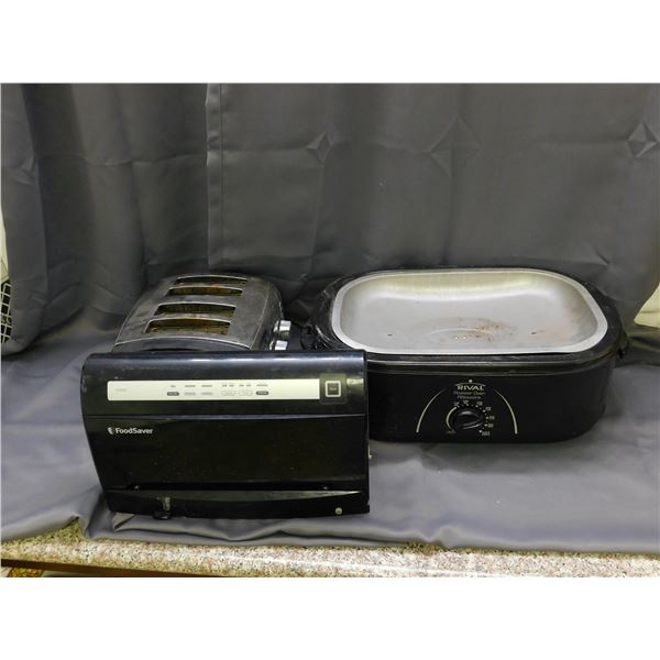 Lot of 3 Toaster, Rival Roaster Oven, Black and Decker, Food Saver