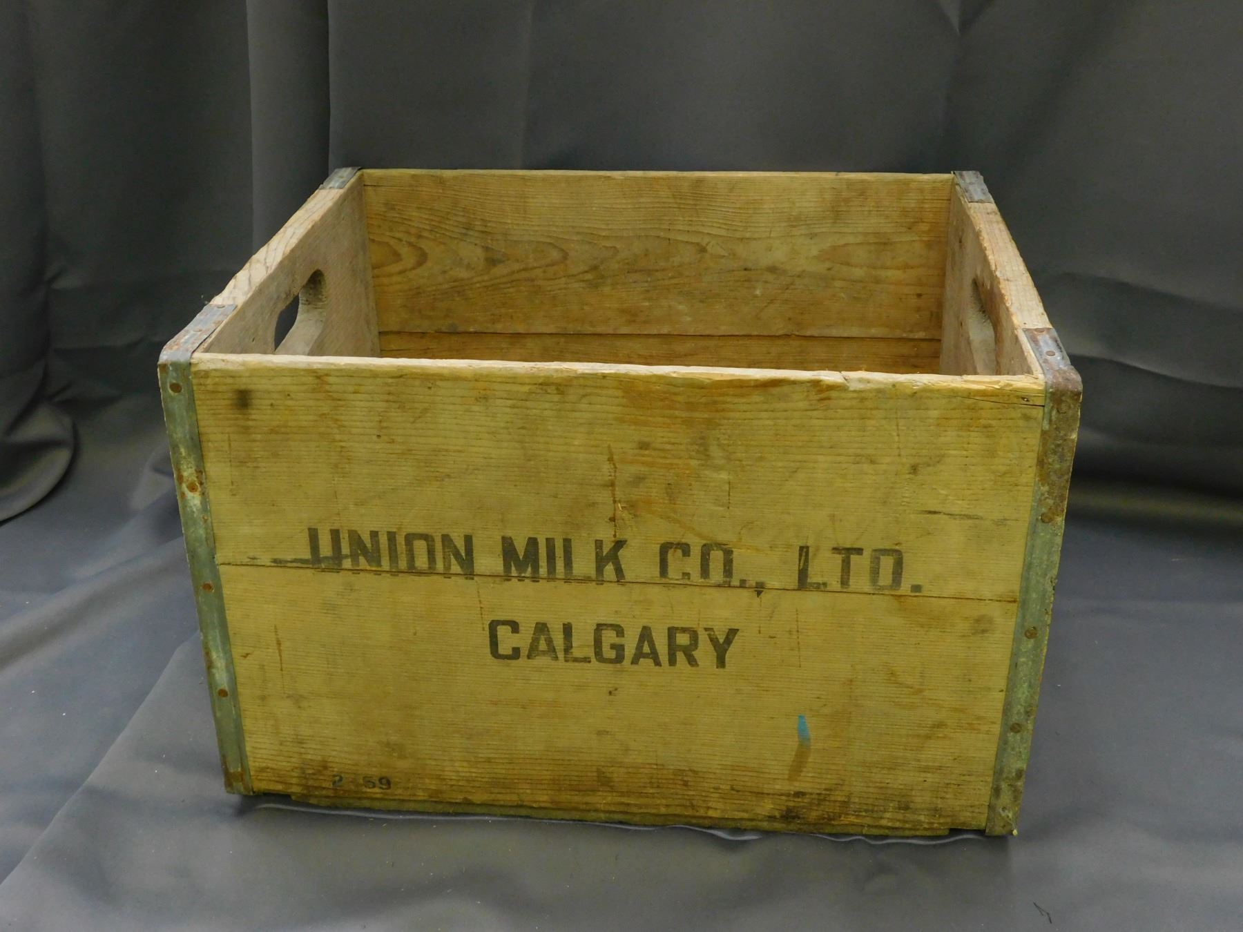 Vintage Antique Bottle Crate Union Milk Co LTD Calgary