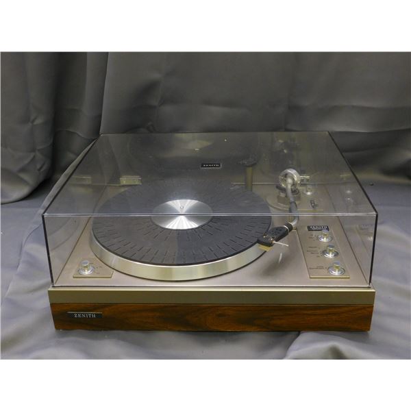 Zenith Belt Drive Turntable Record Player Garrard GT25C