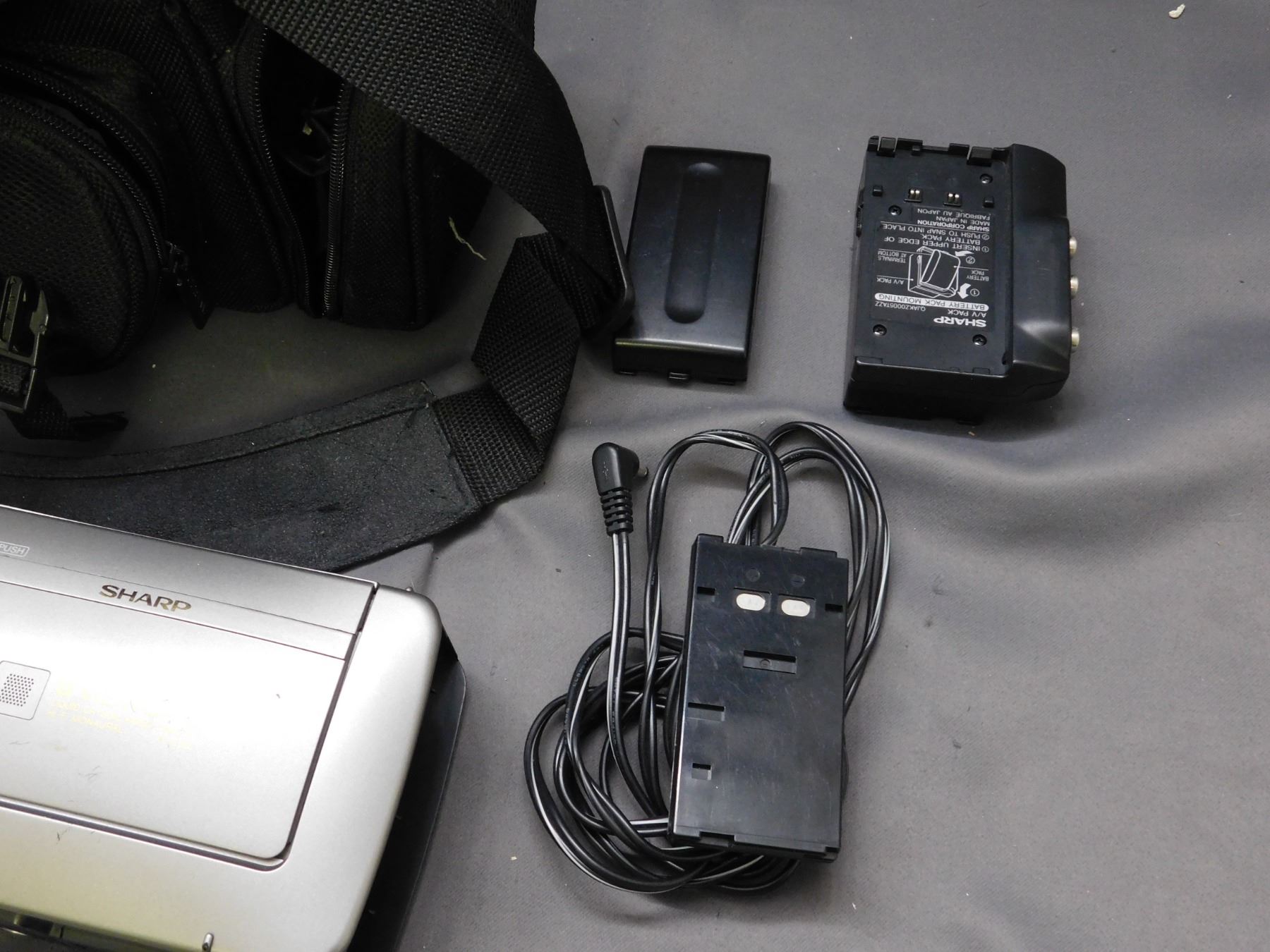 Sharp 8 Viewcam Hi-Fi Liquid Crystal Video Camera VL-E30 LCD with ...