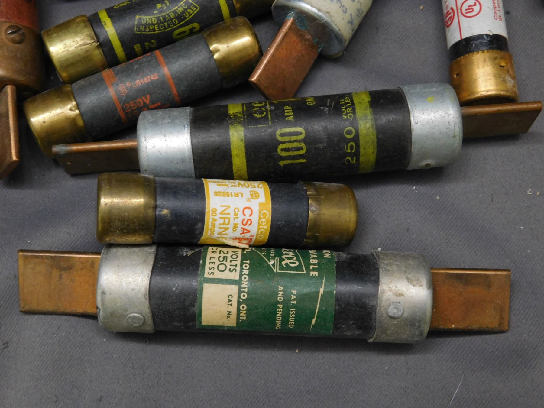 Lot of 17 Vintage Fuses Various Amps