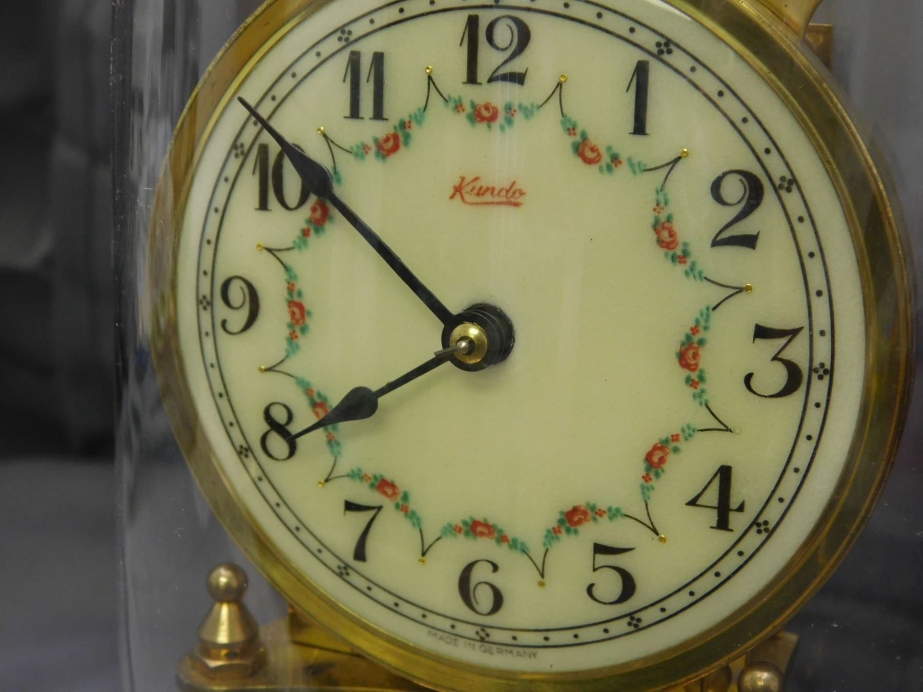 Kundo Pendulum Anniversary Clock