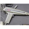 Image 6 : Lot of 6pcs Atari XE System Light Gun, Power Supply, Zoomer Steering Wheel Controller, Switch Box +