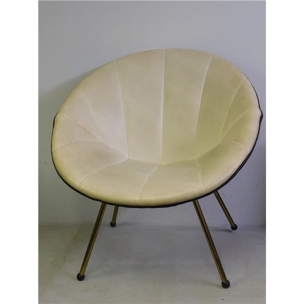 Vintage MCM Mid Century Wicker Chair with White Vinyl Egg / Basket