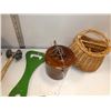 Image 2 : Assortment of Antique Kitchen Accessories