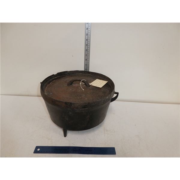 Antique Cast Iron "Balto 12 " Dutch Oven