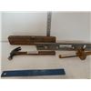 Image 1 : Vintage Stanley Level, Hammer and