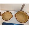 Image 3 : Set of 2 Medalta Matching Lidded Casseroles