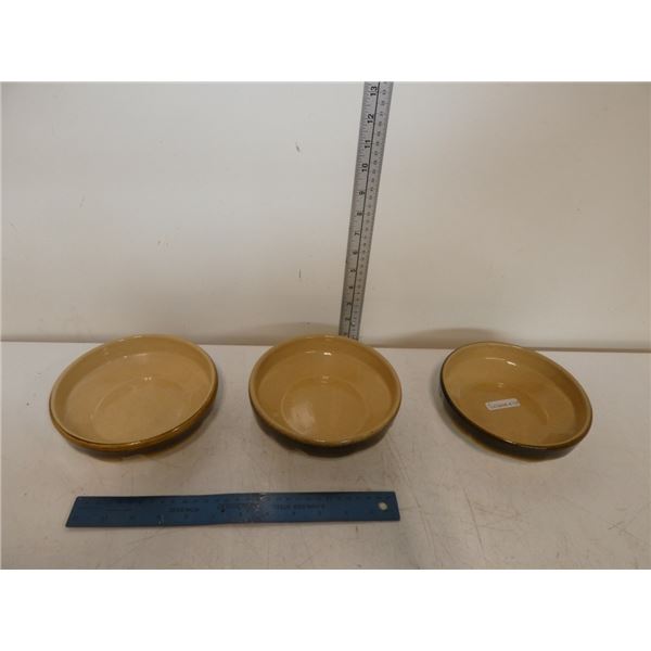 Set of 3 Medalta Matching Bowls