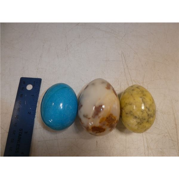 1 Blue Stone Egg, 1 Marble Stone Egg, 1 Yellow