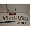 Image 1 : Assortment of Fountain Pens, Desk Pen Holder
