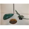 Image 1 : 2 Blue Mountain Pottery: Ash Tray and Eagle