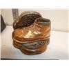 Image 3 : Set of Copper Baby Shoes Book-ends