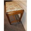 Image 3 : Antique Stool