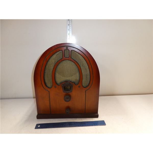 Antique #81 Philco Jr. Radio