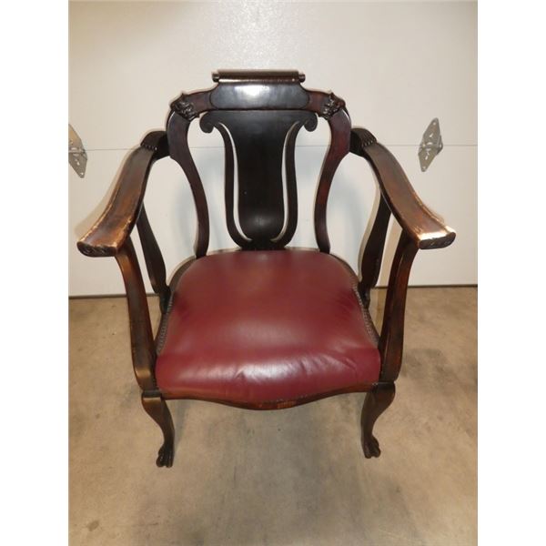 1 Antique Captain Chair / Accent Chair