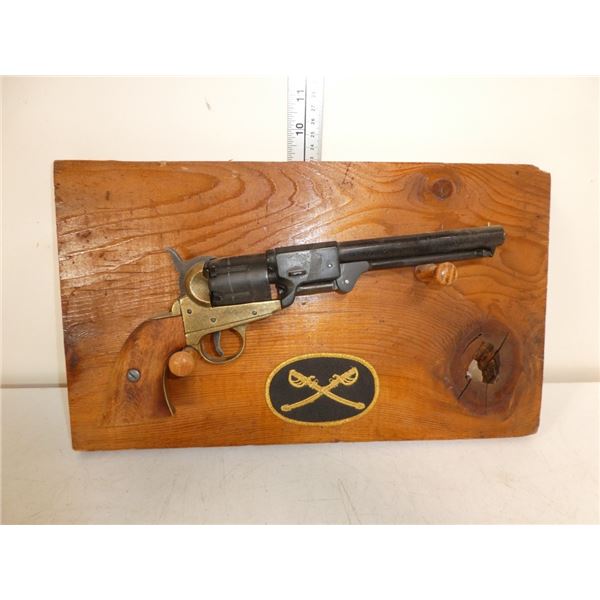 Reproduction Handheld Revolver