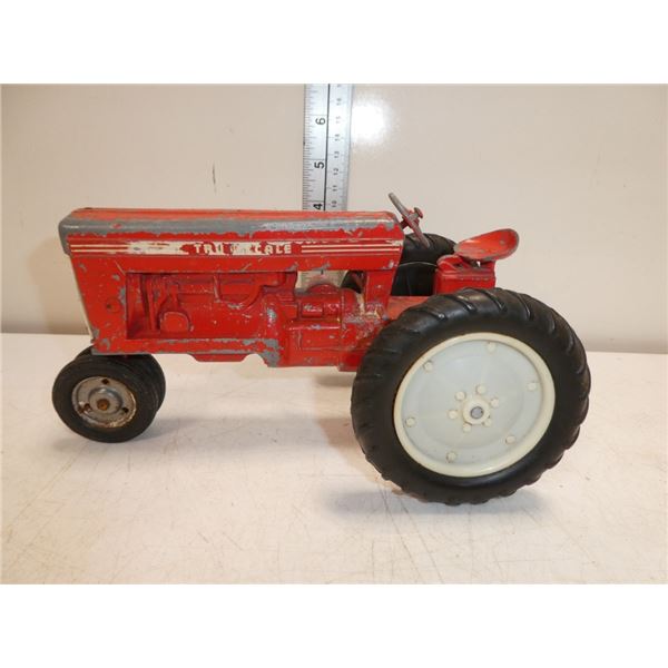 Tru Scale Model Tractor