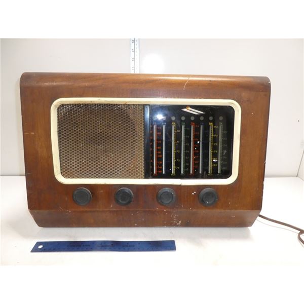 PYE Short wave / Broadcast Radio