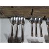 Image 2 : Sambonet Flatware: Sets of 4 Forks, Spoons, Knives & Extras