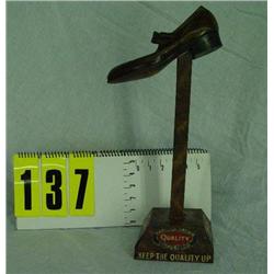 Hamilton Brown Shoe Company adv