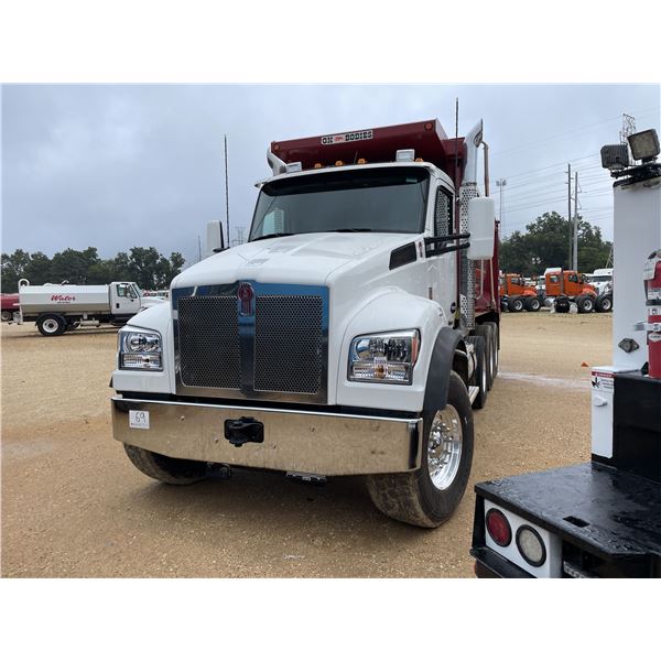 2023 KENWORTH T880S Dump Truck
