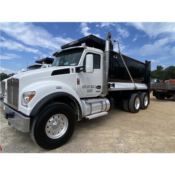 2023 KENWORTH T880S Dump Truck