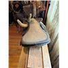 Image 2 : Embroidered Hand Carved Leather Side Saddle Seat Size 19