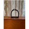 Image 1 : Steel Vintage Stirrup 6H 5.5W