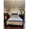 Image 1 : Queen Size Bed 79L 59W 52H