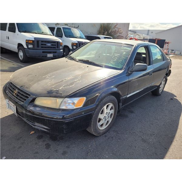 1999 Toyota Camry LE V6