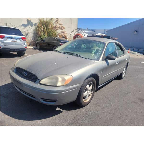 2004 Ford Taurus SES