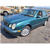 Image 1 : 2001 Mercedes-Benz E-Class E 320
