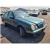 Image 2 : 2001 Mercedes-Benz E-Class E 320