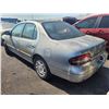 Image 4 : 1997 Nissan Altima XE